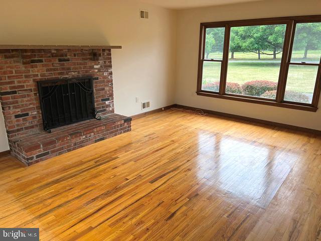 17 Shurts Road Flemington, NJ 08822 - Photo 3 of 36