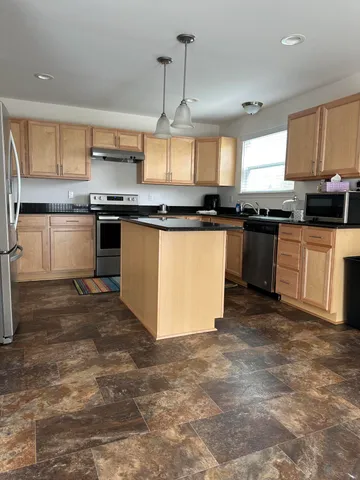 $370,000 | 8982 Creekway Drive, Ypsilanti, MI 48197