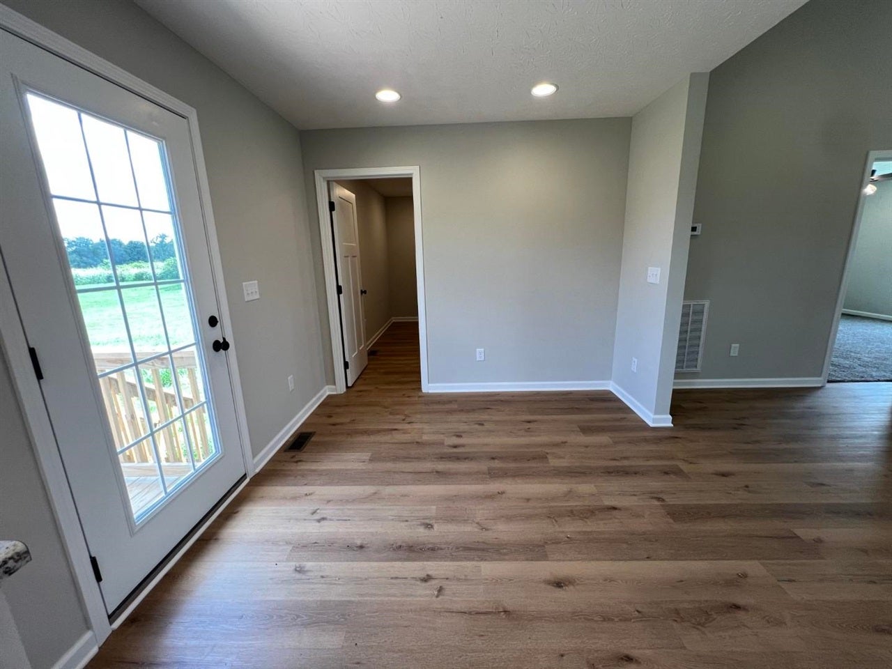 1470 Pea Ridge Road Scottsville, KY 42164 - Photo 16 of 25 Gallery Image 16