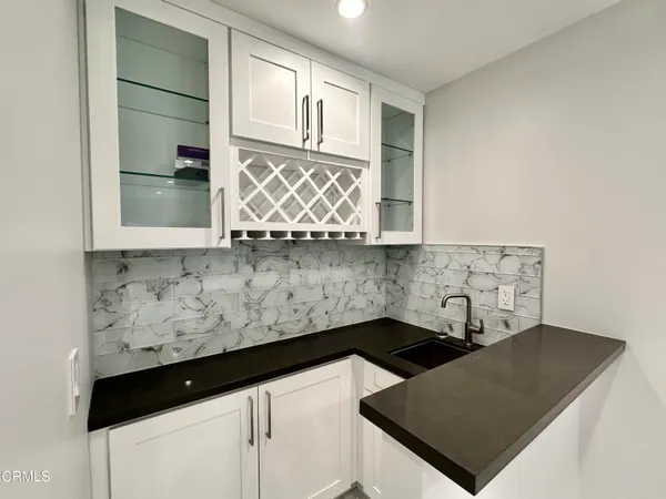 $5,400 | 10462 Yarmouth Avenue, Granada Hills, CA 91344