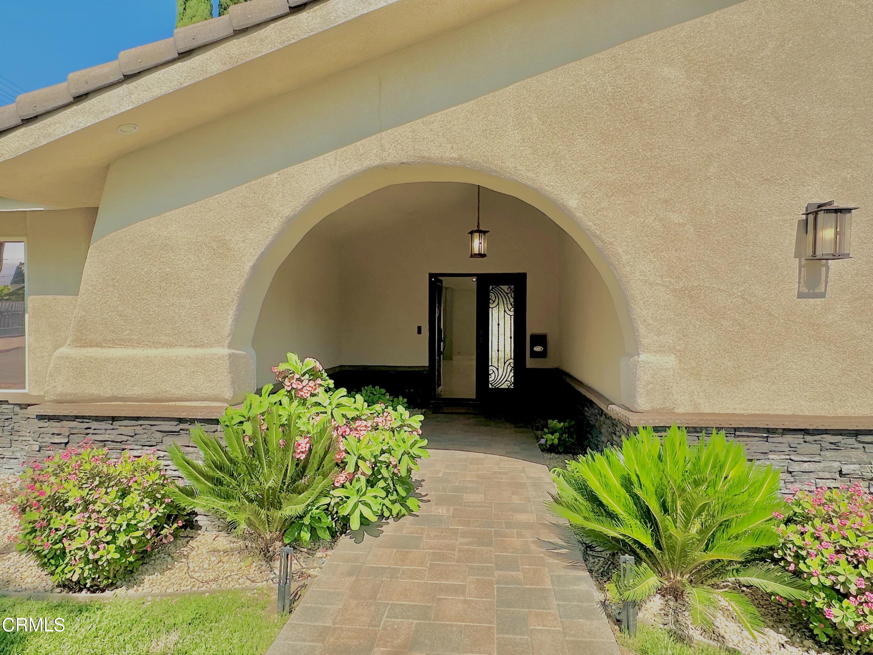 10462 Yarmouth Avenue Granada Hills, CA 91344 - Photo 3 of 30 IMG_1329