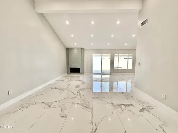 $5,400 | 10462 Yarmouth Avenue, Granada Hills, CA 91344