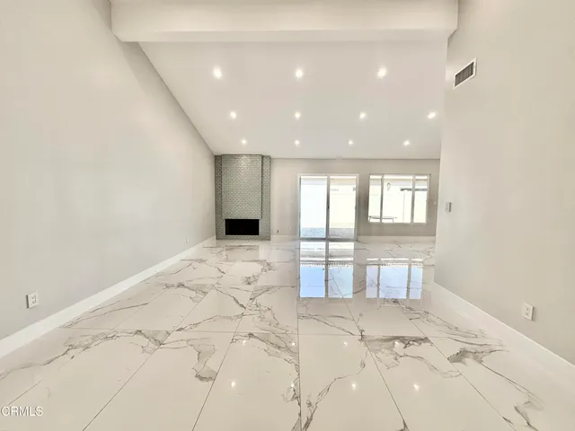 $5,400 | 10462 Yarmouth Avenue, Granada Hills, CA 91344