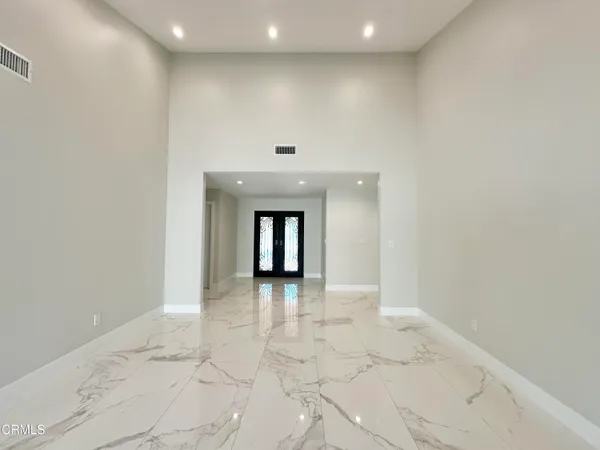 $5,400 | 10462 Yarmouth Avenue, Granada Hills, CA 91344