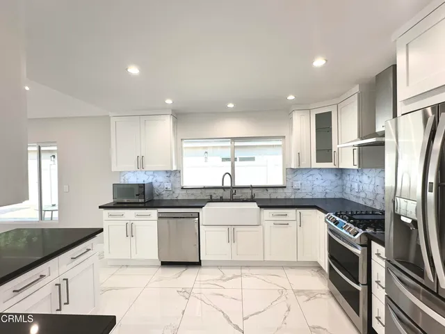 $5,400 | 10462 Yarmouth Avenue, Granada Hills, CA 91344