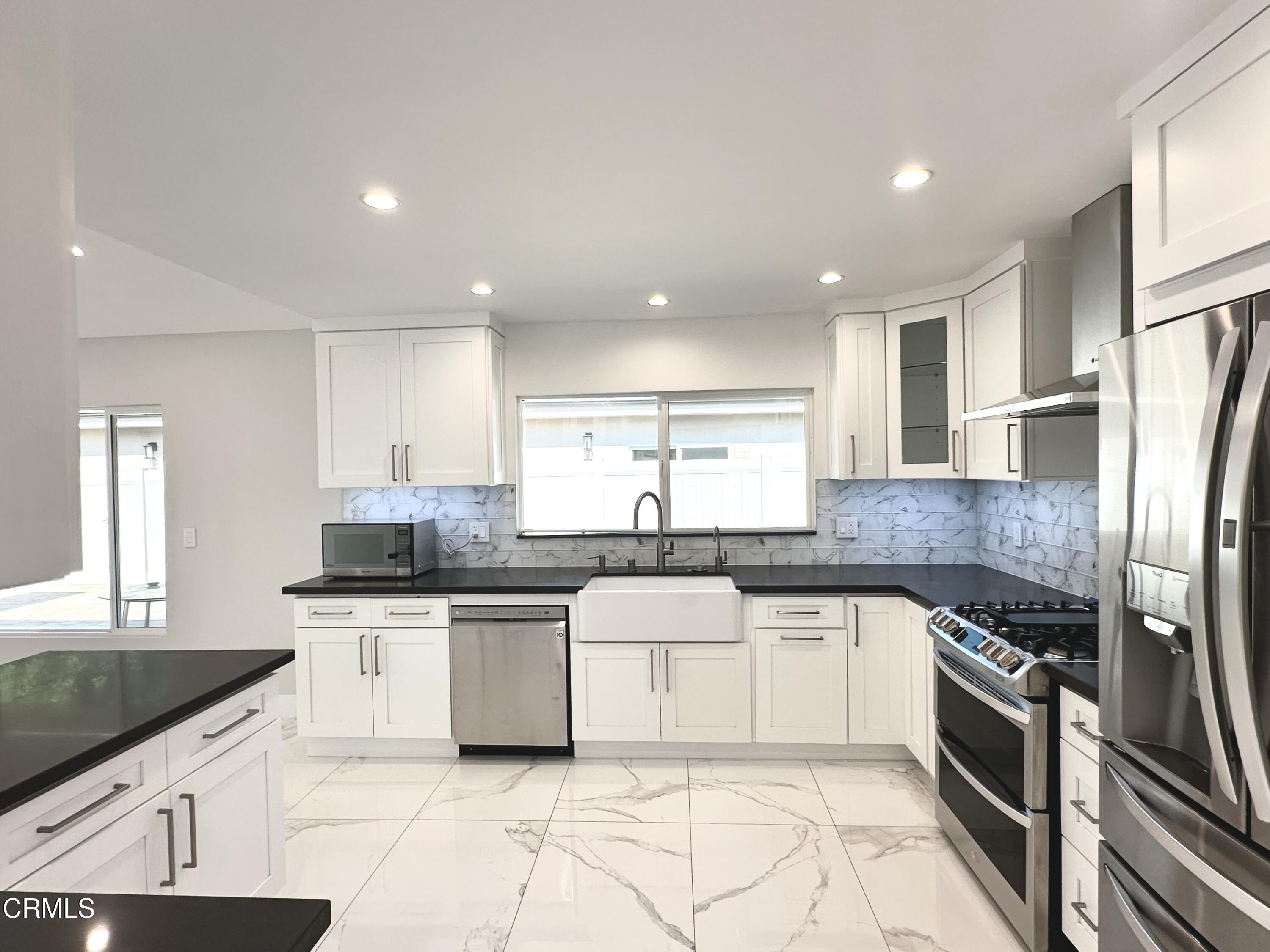 10462 Yarmouth Avenue Granada Hills, CA 91344 - Photo 7 of 30 IMG_1338