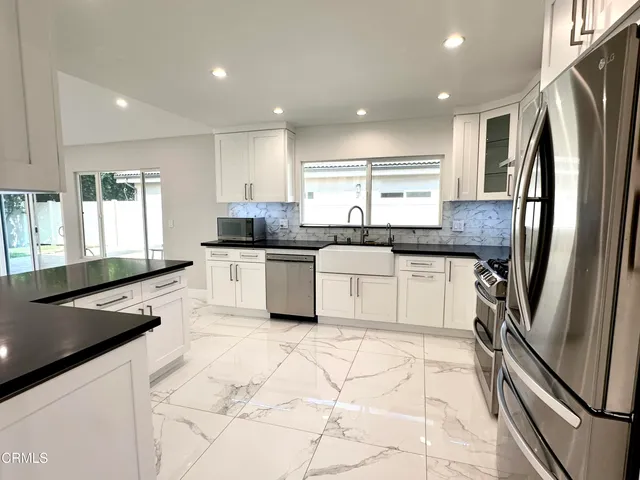 $5,400 | 10462 Yarmouth Avenue, Granada Hills, CA 91344