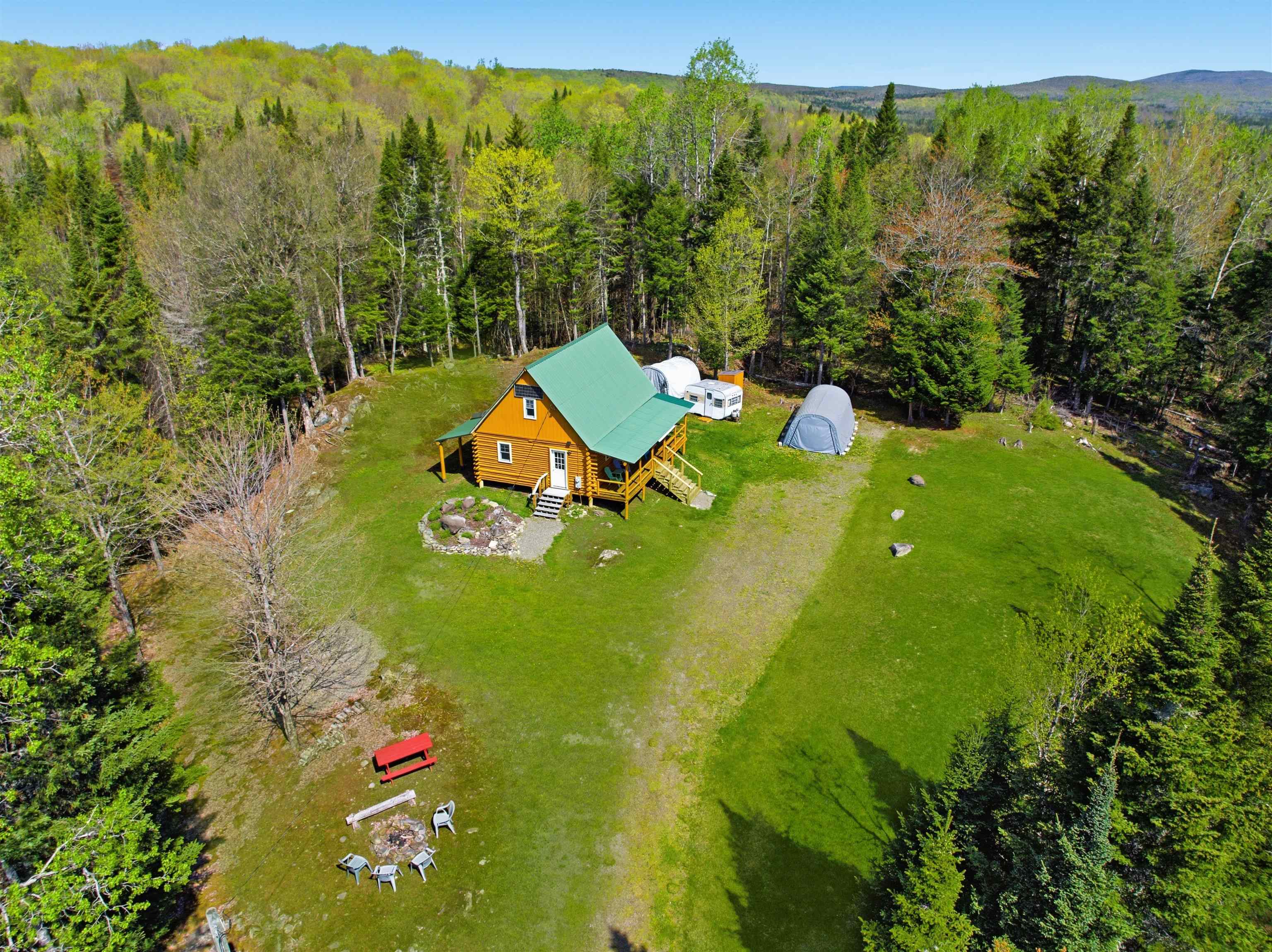 505 Hill Road Pittsburg, NH 03592 - Photo 1 of 49