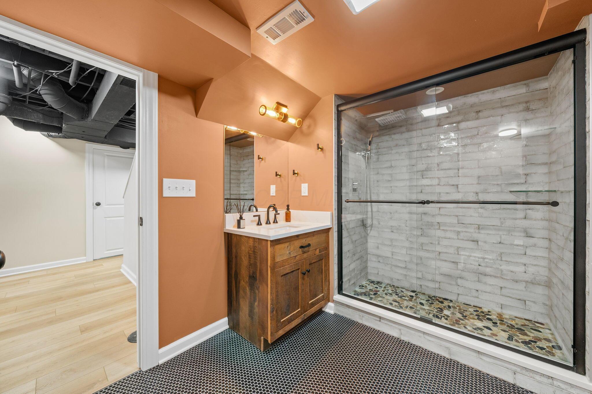 137 East Torrence Road Columbus, OH 43214 - Photo 52 of 68 55-web-or-mls-DSC02409