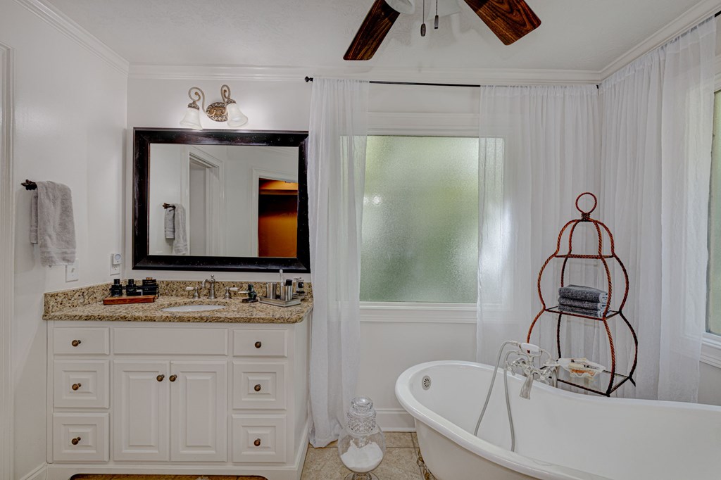 40 Maple Court Midland, GA 31820 - Photo 14 of 38 Master bath with his/her vanities