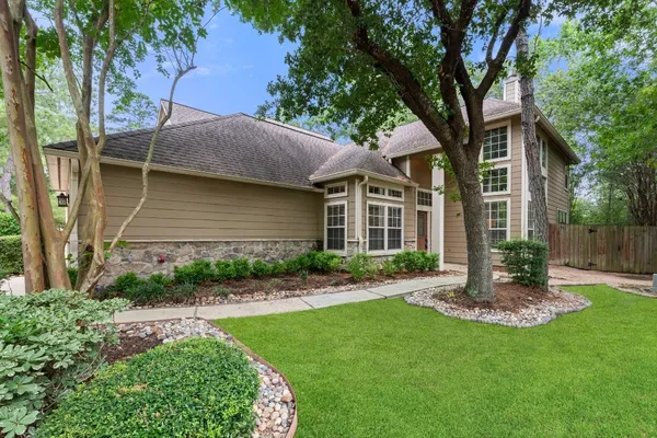 $2,600 | 70 Harvest Wind Place, The Woodlands, TX 77382