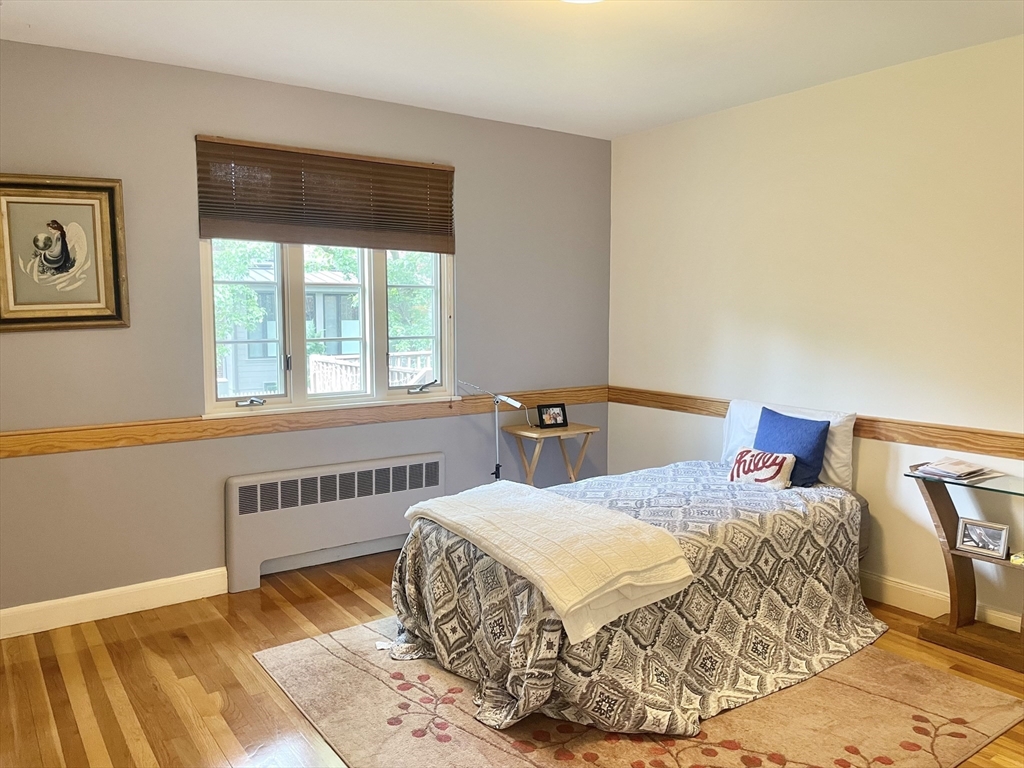 150 Gordon Road Newton, MA 02468 - Photo 8 of 16