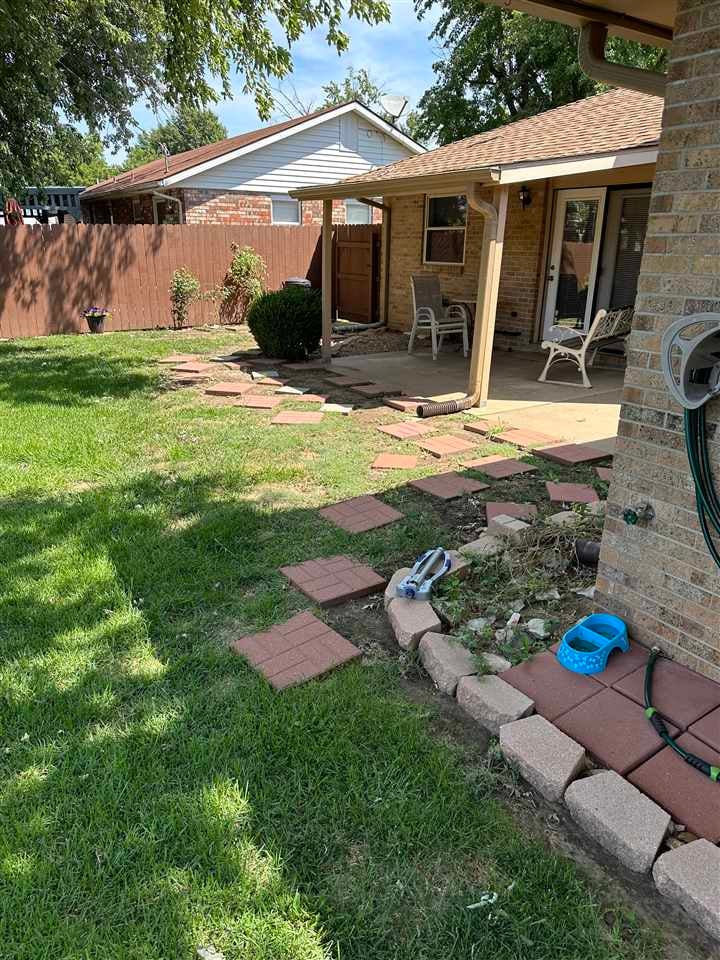 2708 Rice Street Ponca City, OK 74604 - Photo 2 of 20 Gallery Image 2