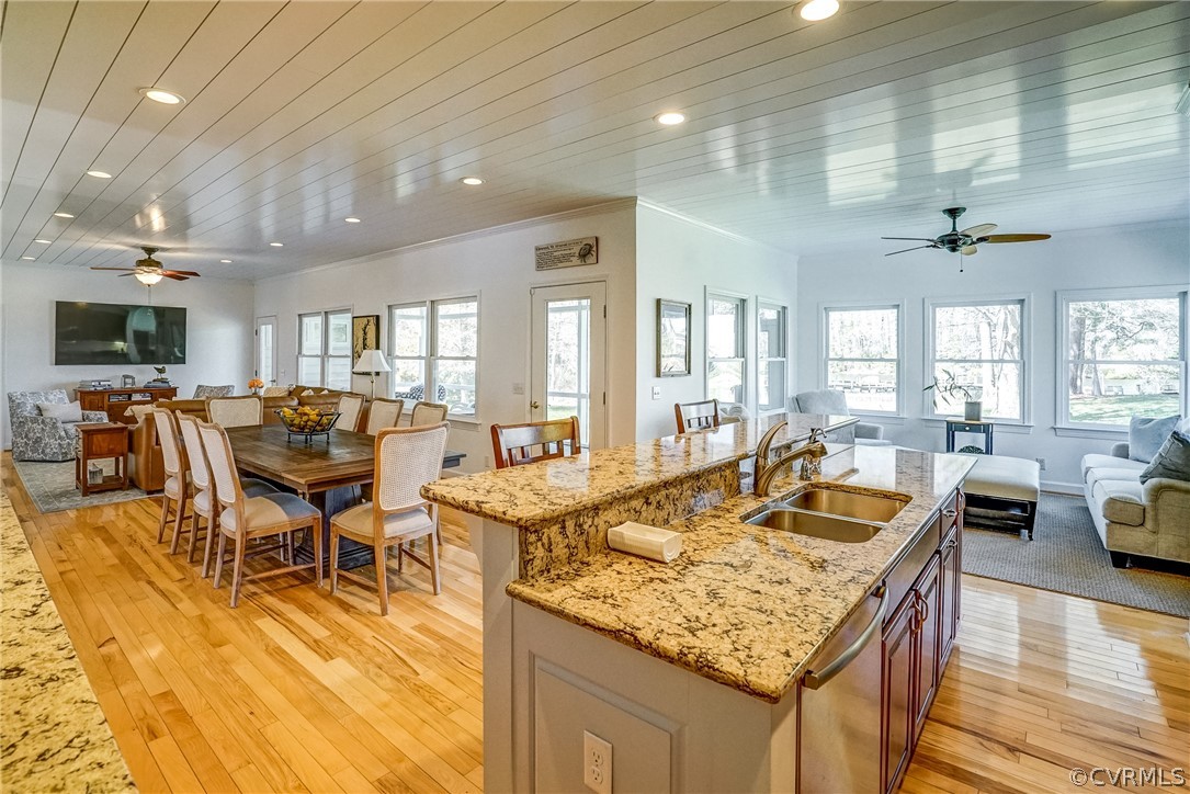 253 Prentice Point Drive Kilmarnock, VA 22482 - Photo 14 of 44 a kitchen with lots of counter top space