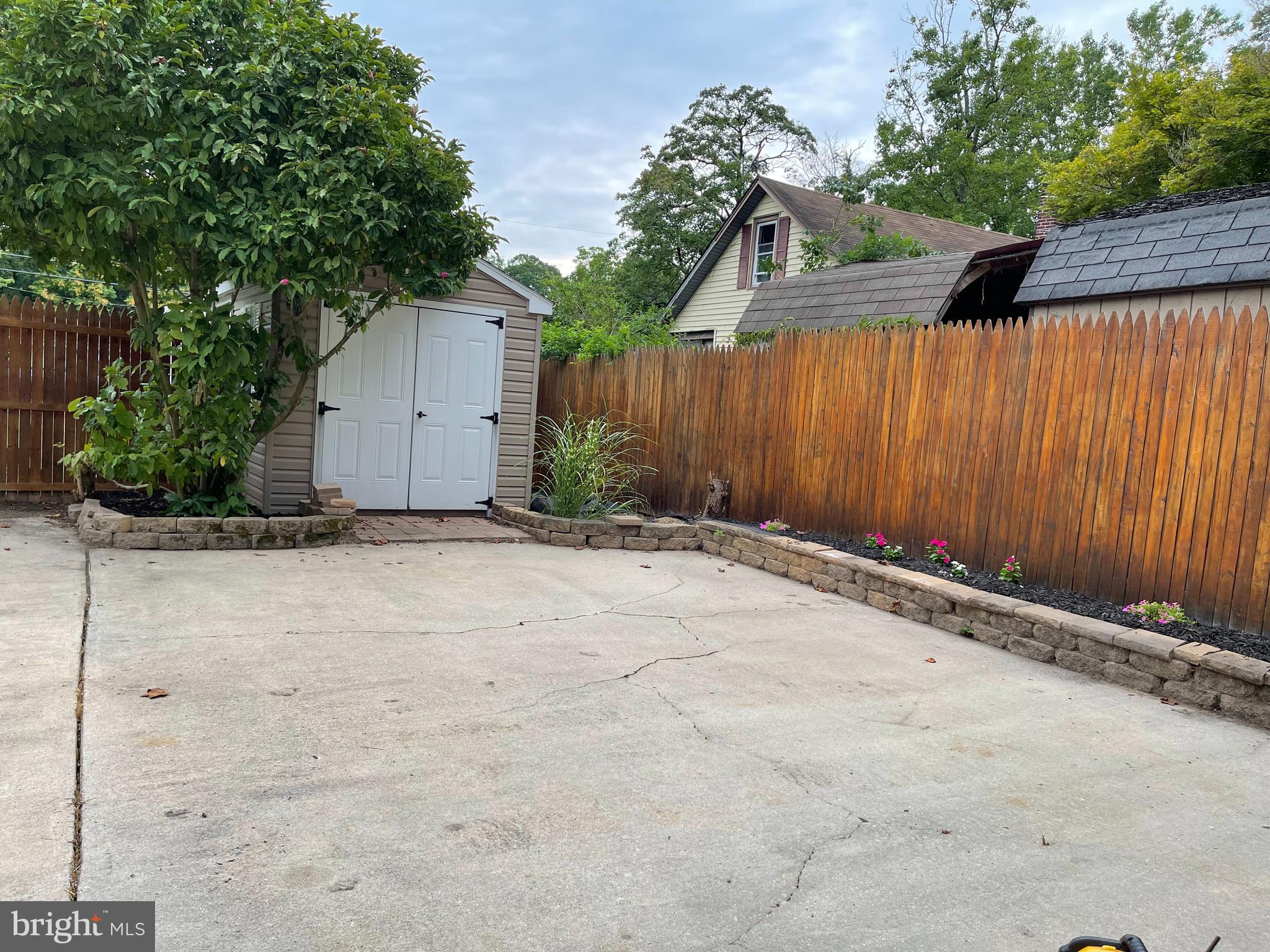 9 Maple Avenue Newfield, NJ 08344 - Photo 3 of 75