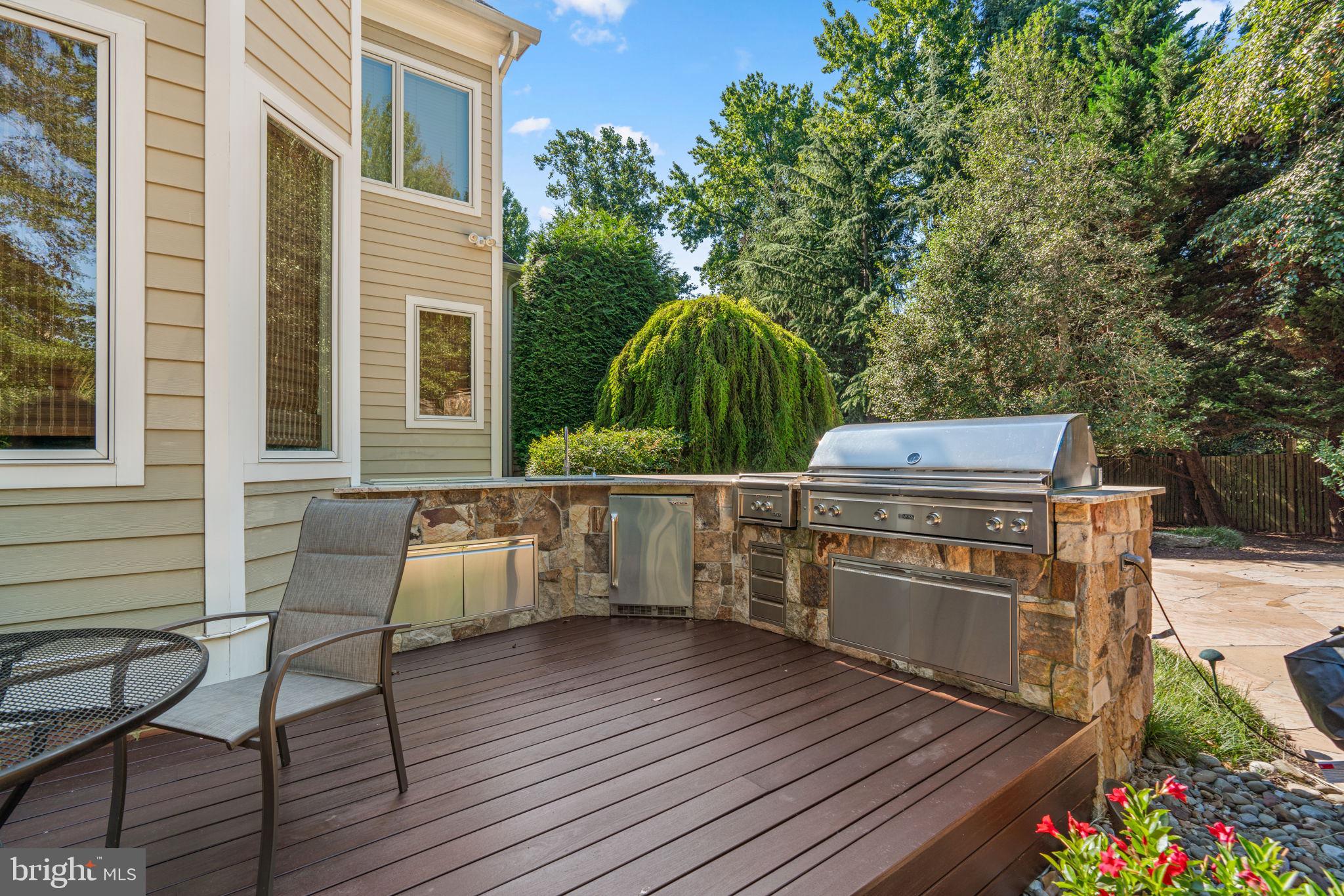 370 Eagle Hill Road Pasadena, MD 21122 - Photo 85 of 118 Deck