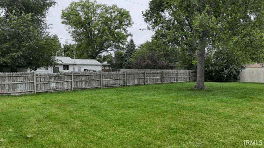 720 South Meadow Road Evansville, IN 47714 - Photo 3 of 3 Gallery Image 3