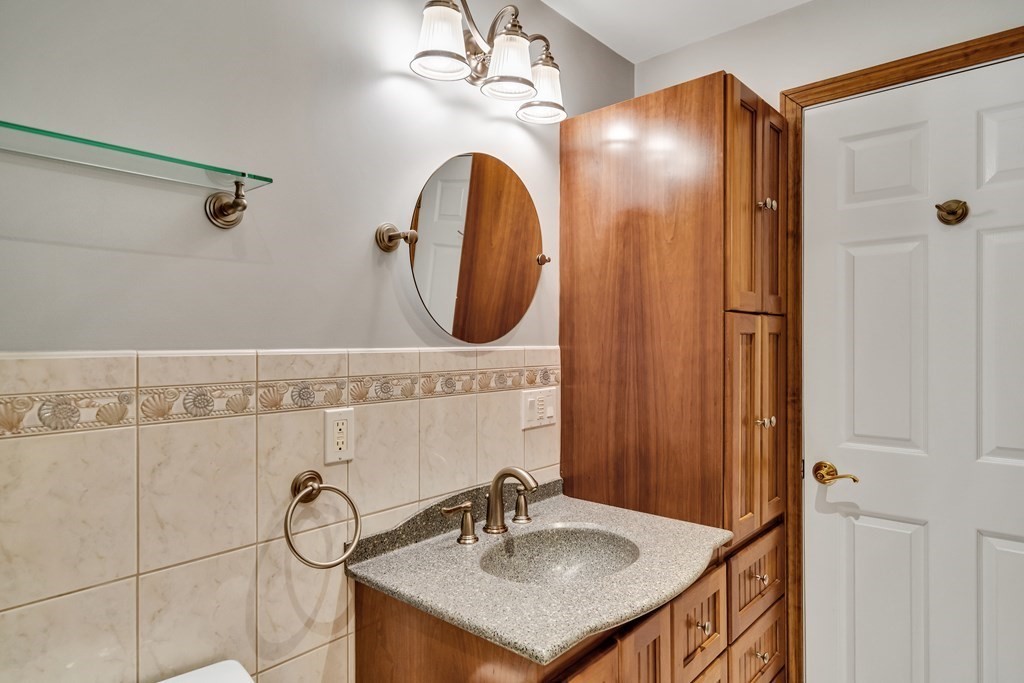 2 Deer Path, Unit 1 Maynard, MA 01754 - Photo 18 of 31 Gallery Image 18