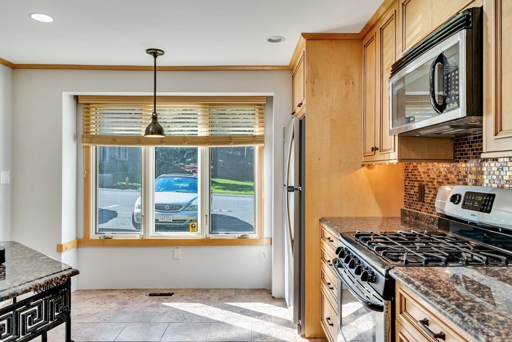 2 Deer Path, Unit 1 Maynard, MA 01754 - Photo 5 of 31 Gallery Image 5