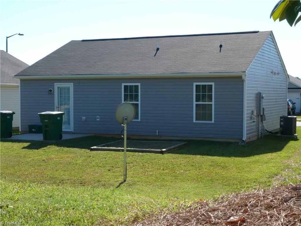 771 Bitting Hall Circle Rural Hall, NC 27045 - Photo 3 of 13 Gallery Image 3