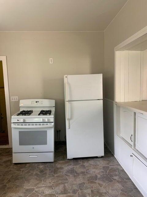 754 Olympia Street Southwest Grand Rapids, MI 49503 - Photo 12 of 19 living 10