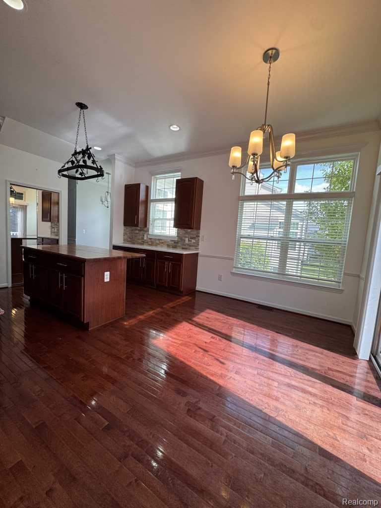 124 Champlain Boulevard Howell, MI 48843 - Photo 9 of 31 124-Champlain-Blvd-09.jpg