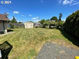 171 18th Street Springfield, OR 97477 - Photo 9 of 25