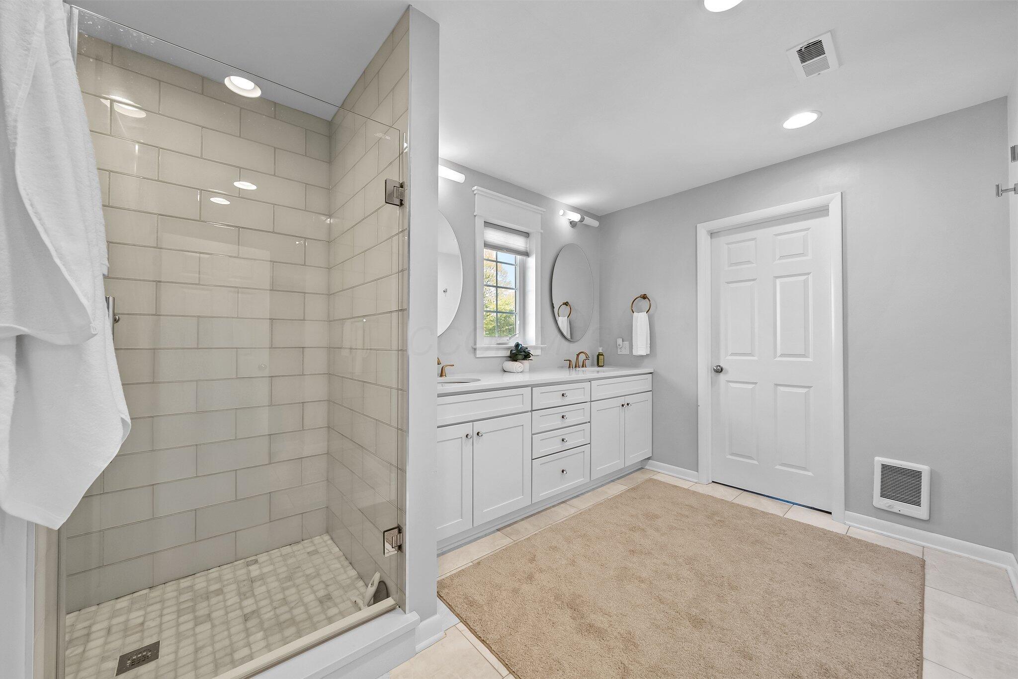 1269 Windham Road Columbus, OH 43220 - Photo 27 of 82 Primary Bathroom