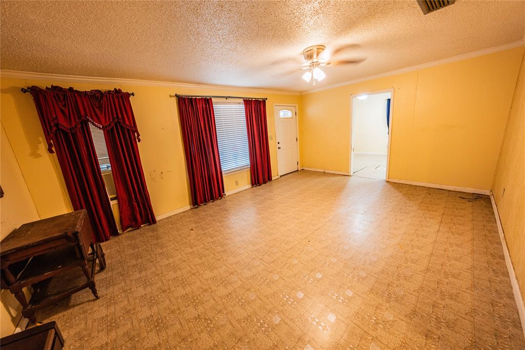 7341 Broadacres Road Shreveport, LA 71129 - Photo 20 of 23 a view of a room with large windows