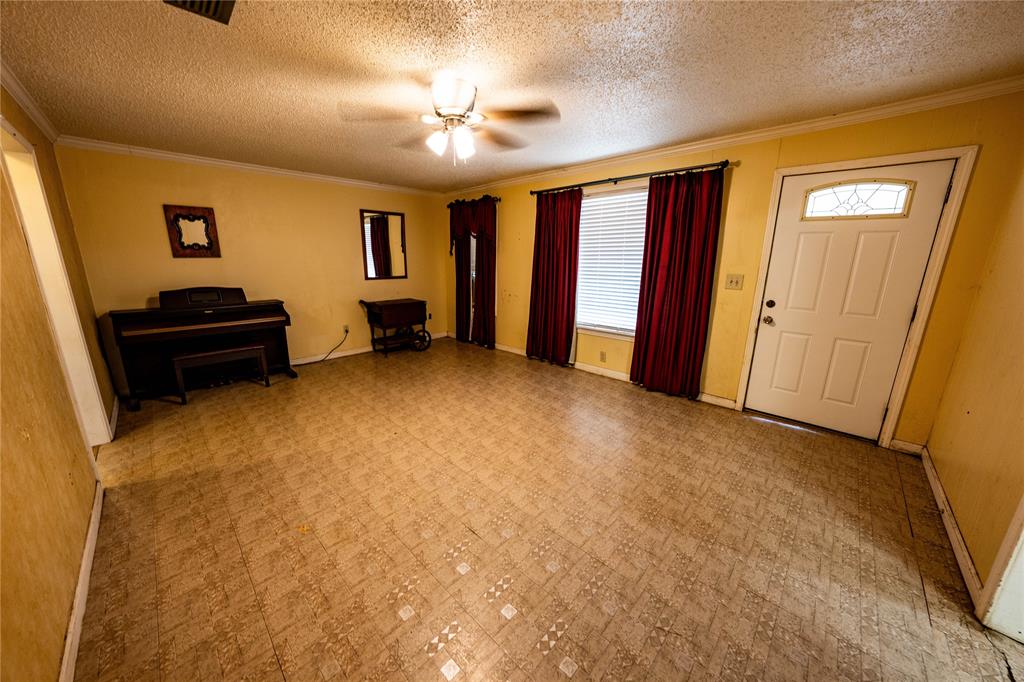 7341 Broadacres Road Shreveport, LA 71129 - Photo 23 of 23 a view of empty room with windows