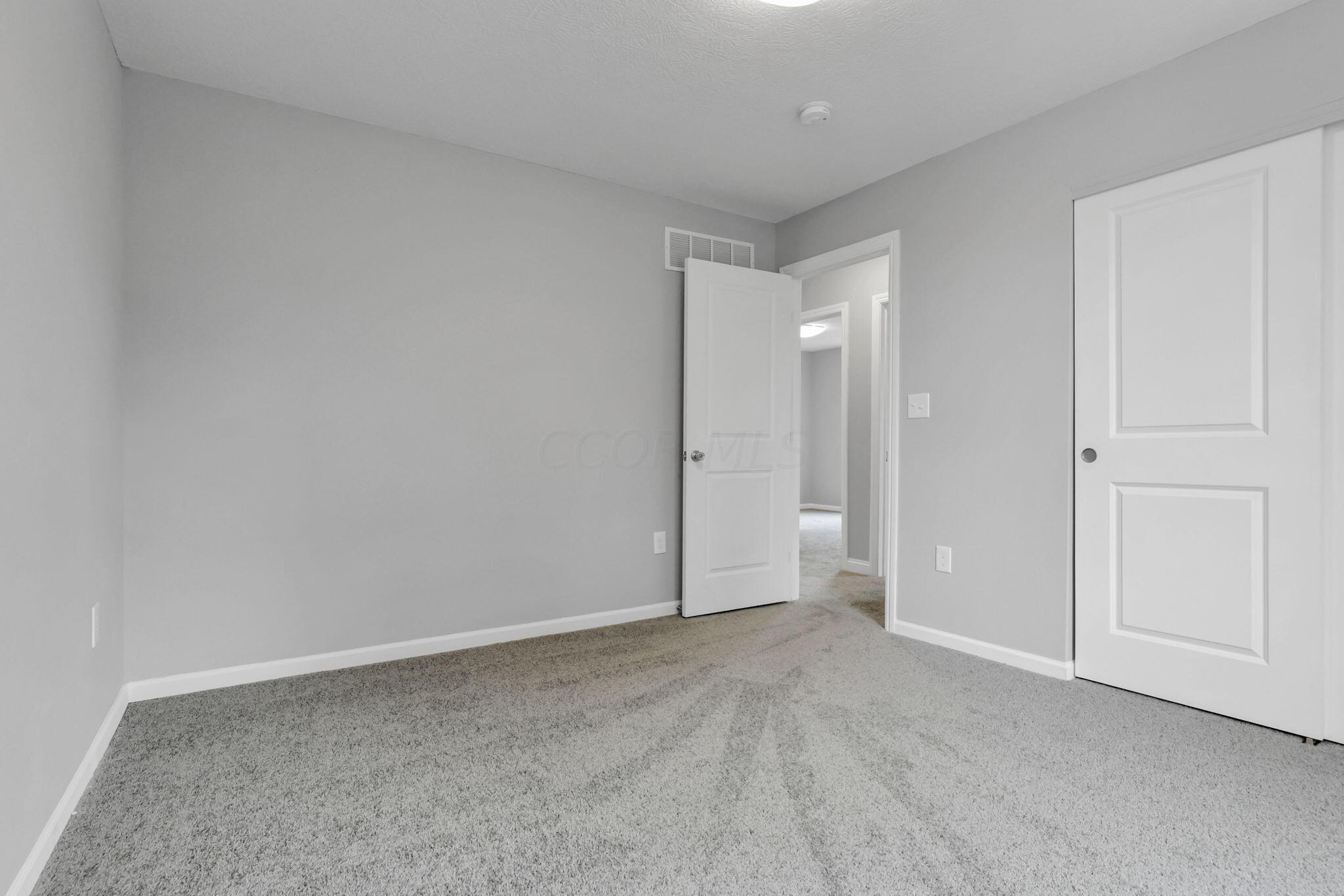 1555 Delbert Road Columbus, OH 43219 - Photo 30 of 48 30-web-or-mls-0N4A2817