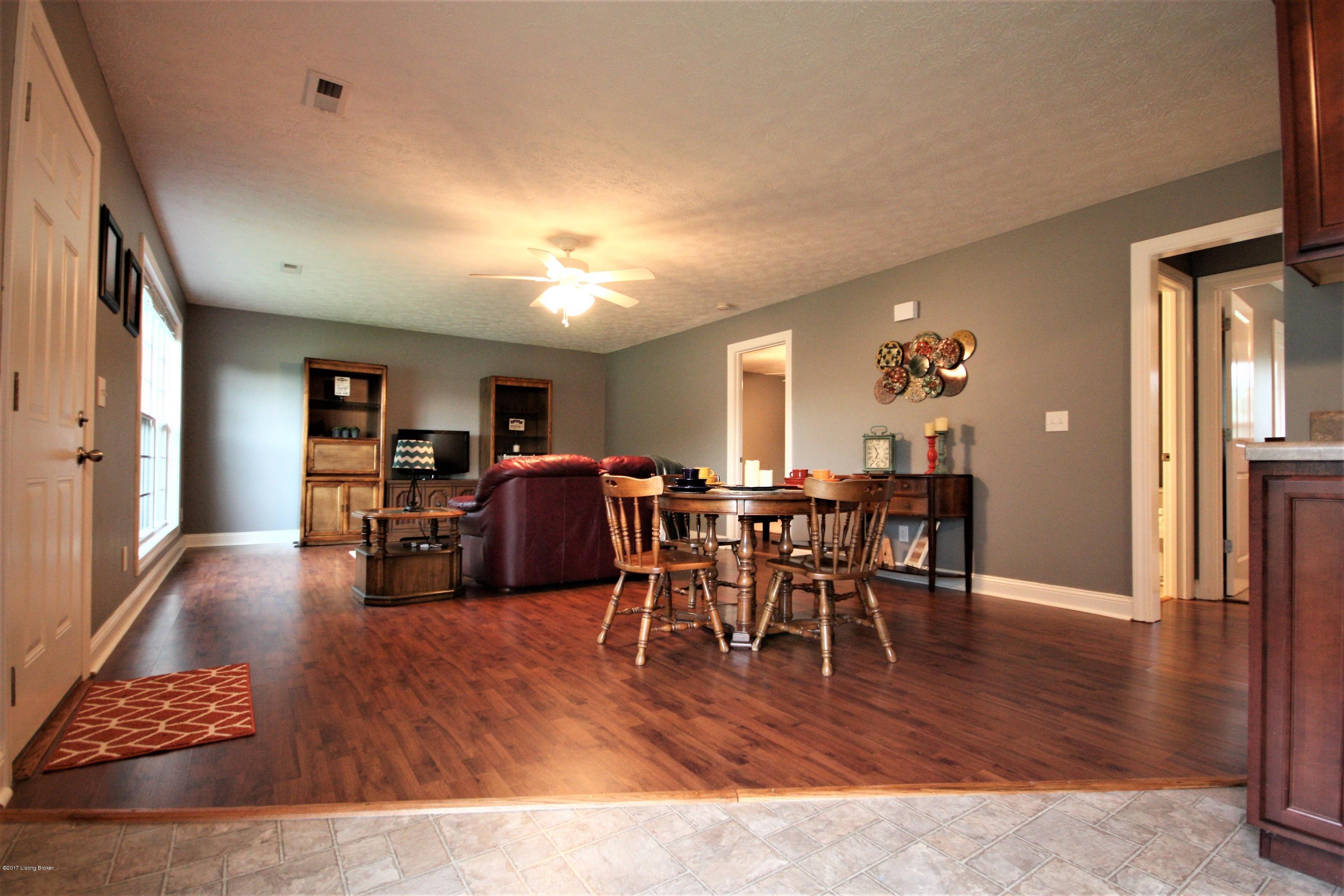 216 Lilac Road Leitchfield, KY 42754 - Photo 4 of 16 IMG_9673
