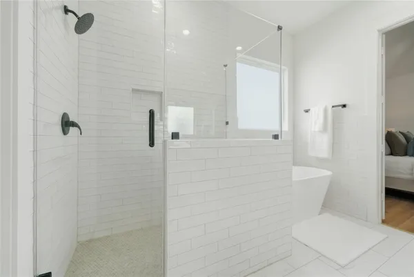$4,600 | 1307 East 27th Street, Houston, TX 77009