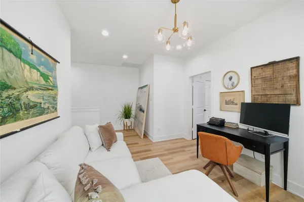$4,600 | 1307 East 27th Street, Houston, TX 77009