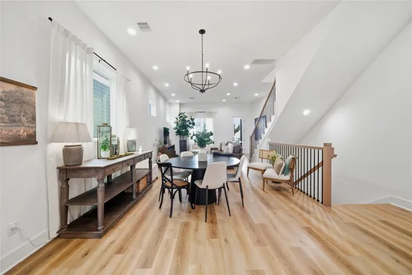 $4,600 | 1307 East 27th Street, Houston, TX 77009