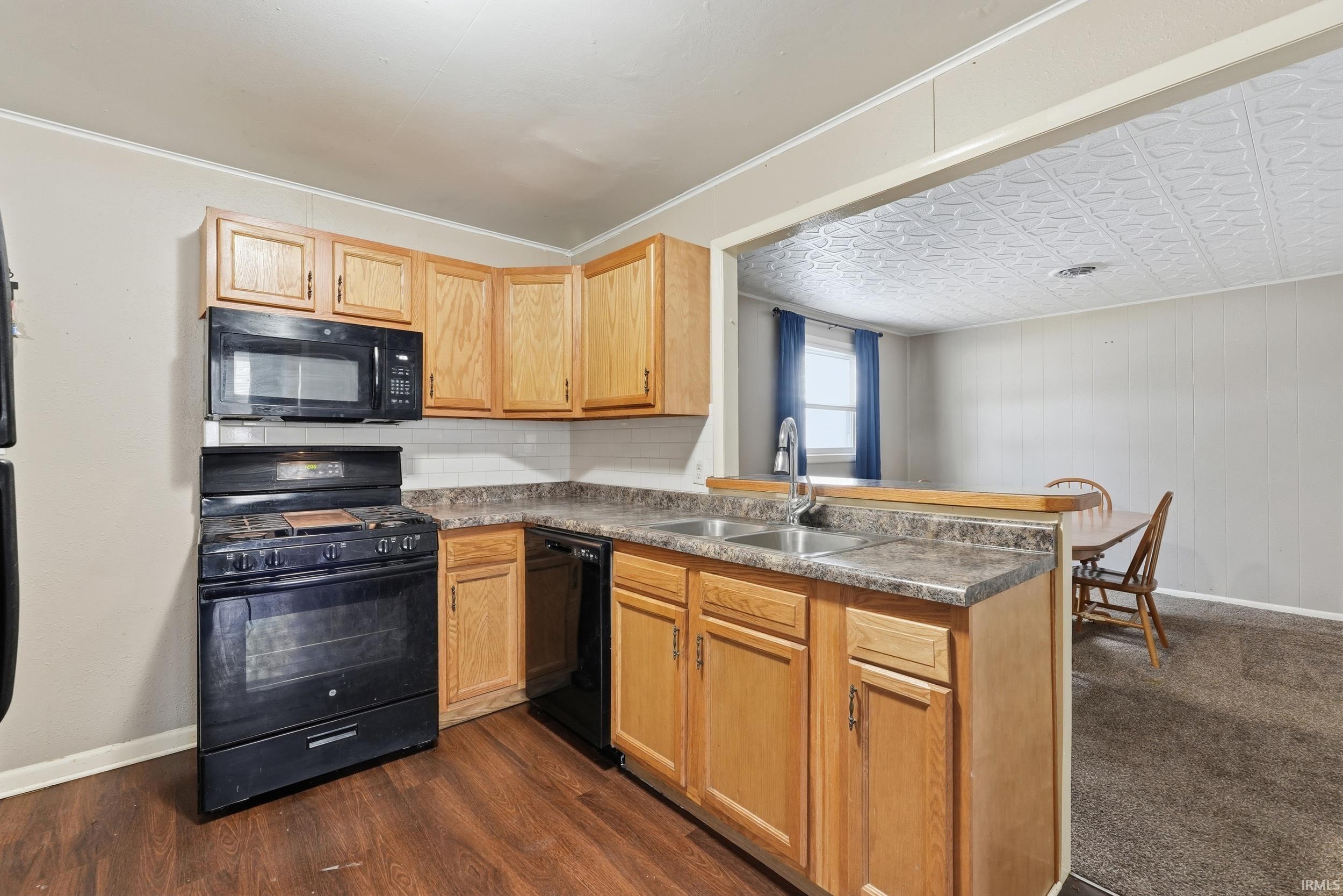 6411 Bristol Road Fort Wayne, IN 46816 - Photo 27 of 36