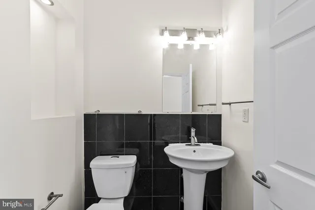 a view of livingroom with furniture and wooden floor