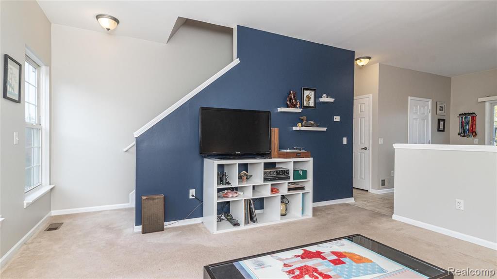 44745 Ellery Lane Novi, MI 48377 - Photo 6 of 24