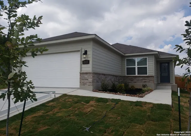 $1,620 | 2027 Sisyphus View, San Antonio, TX 78245