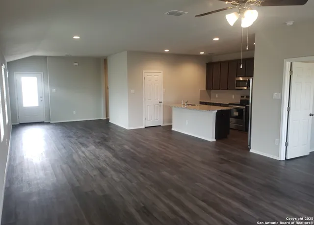 $1,620 | 2027 Sisyphus View, San Antonio, TX 78245