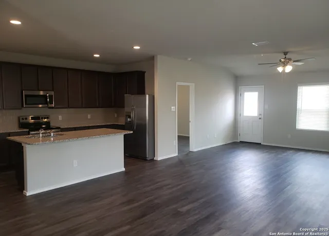 $1,620 | 2027 Sisyphus View, San Antonio, TX 78245