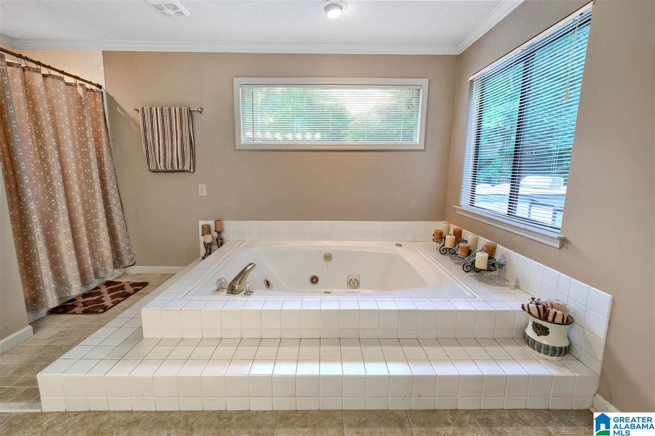 2423 Coleman Road Anniston, AL 36207 - Photo 16 of 25