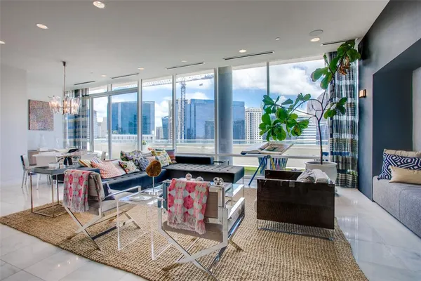 a living room filled with furniture
