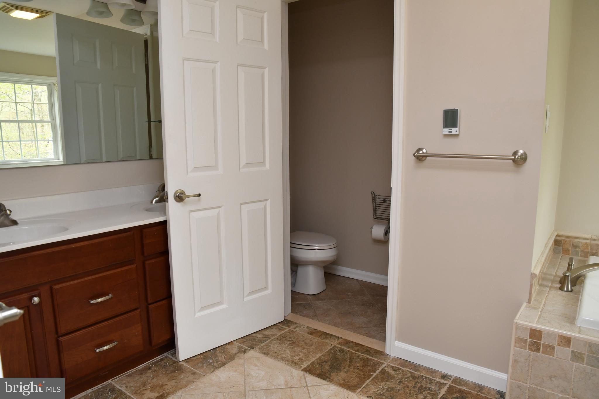 2138 Barrison Point Road Baltimore, MD 21221 - Photo 29 of 64 Master Bath