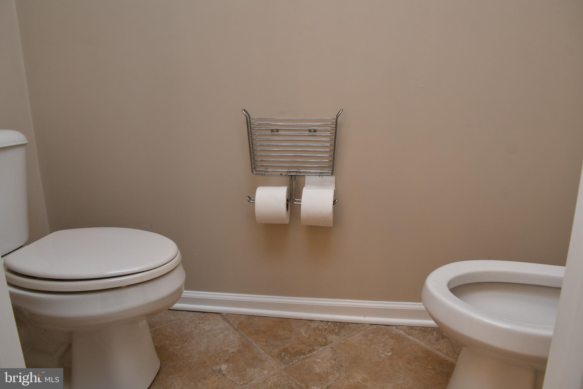 2138 Barrison Point Road Baltimore, MD 21221 - Photo 30 of 64 Master Bath
