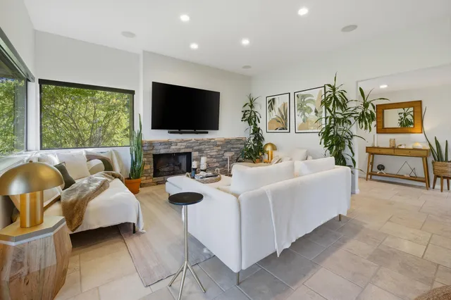 $779,900 | 73109 Carrizo Circle, Palm Desert, CA 92260