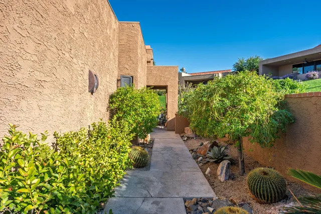 $779,900 | 73109 Carrizo Circle, Palm Desert, CA 92260