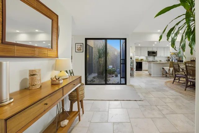 $779,900 | 73109 Carrizo Circle, Palm Desert, CA 92260