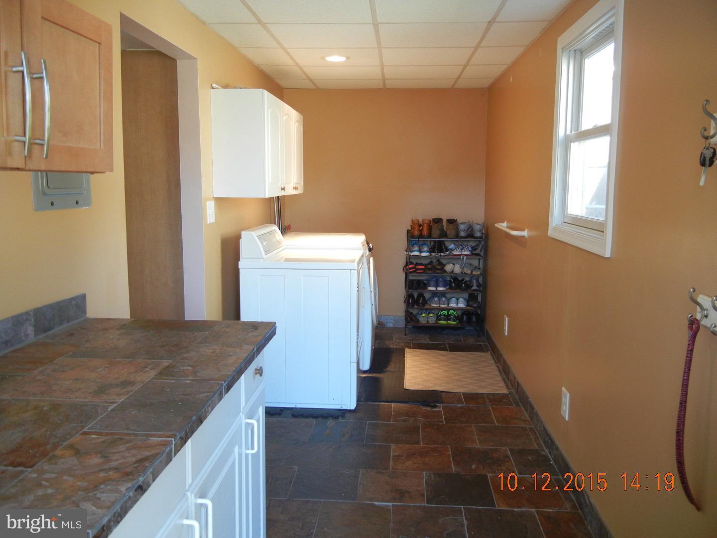 707 Hickory Road Secane, PA 19018 - Photo 12 of 25 Gallery Image 12