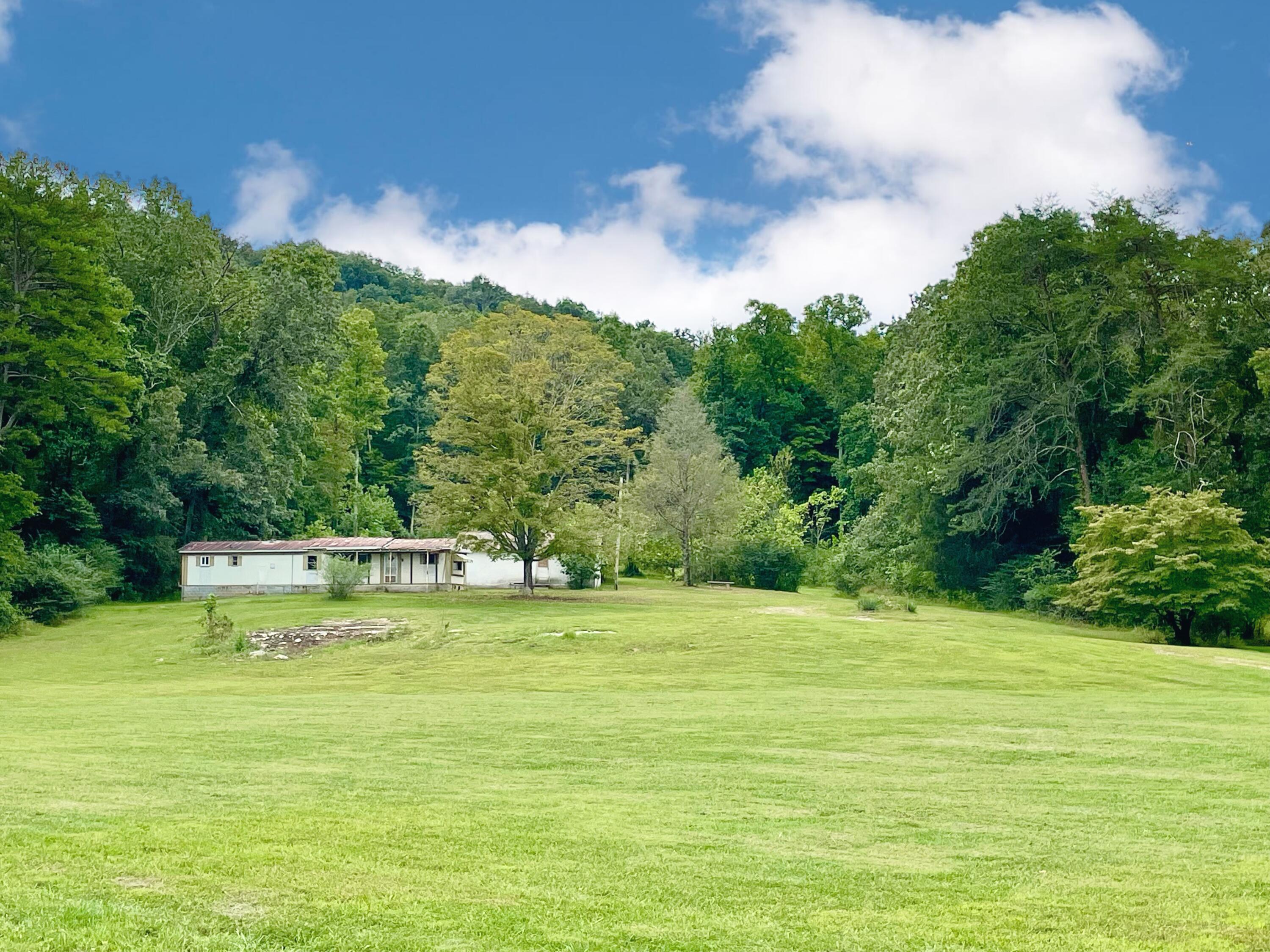 2250 Omega Park Road Somerset, KY 42501 - Photo 7 of 50 3E000BEE-F1CF-4911-A9CC-05A8221604FC